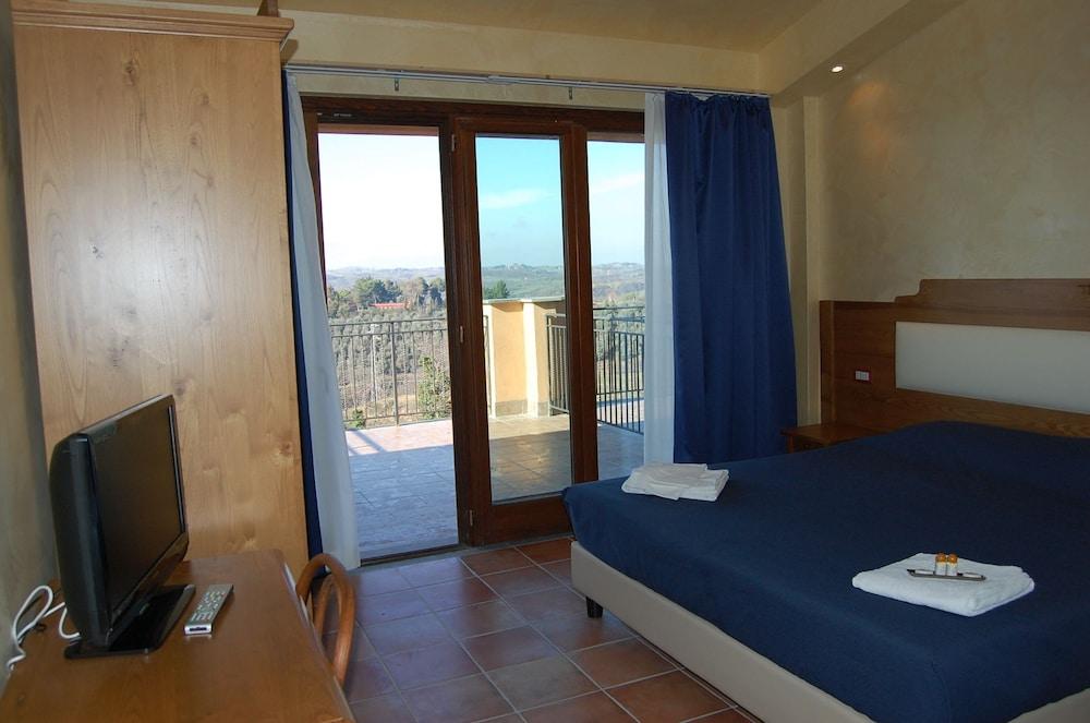 Francalancia Country Resort - Tap to explore photos
