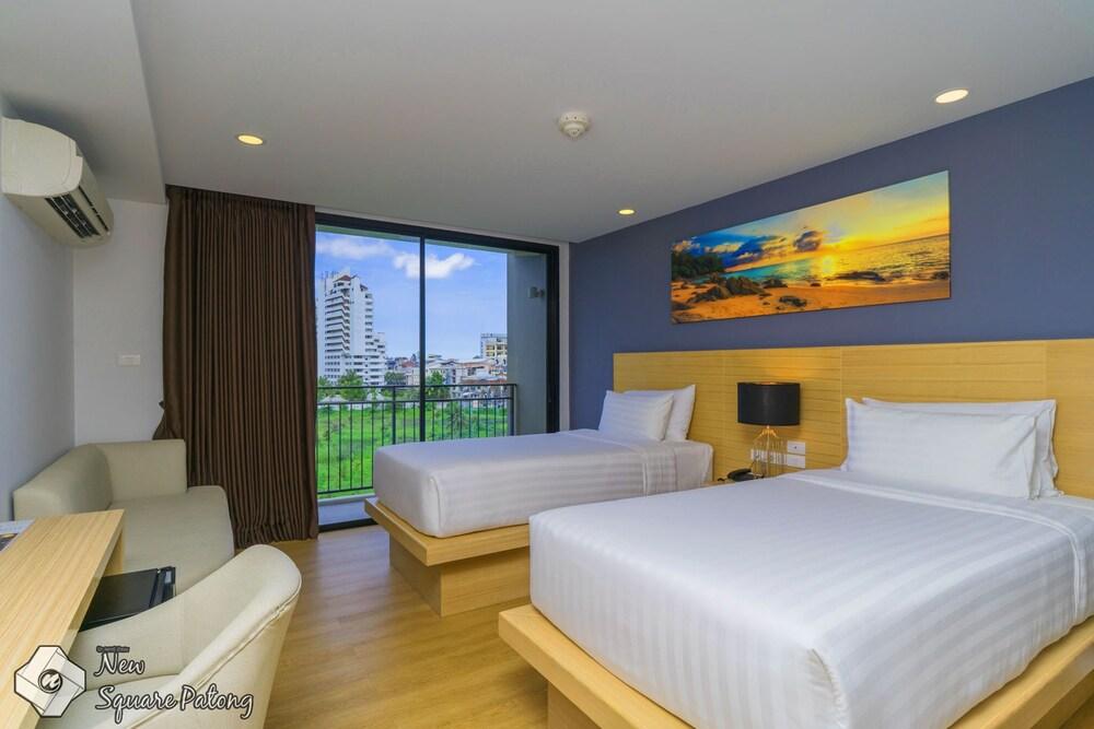 New Square Patong Hotel Room Type - Deluxe Twin Room, 2 Twin Beds