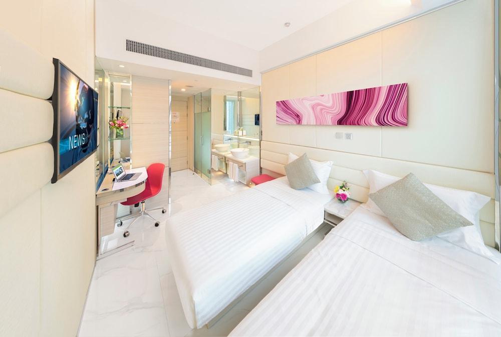 iclub Mong Kok Hotel Room Type - iPlus Premier (2 single beds)