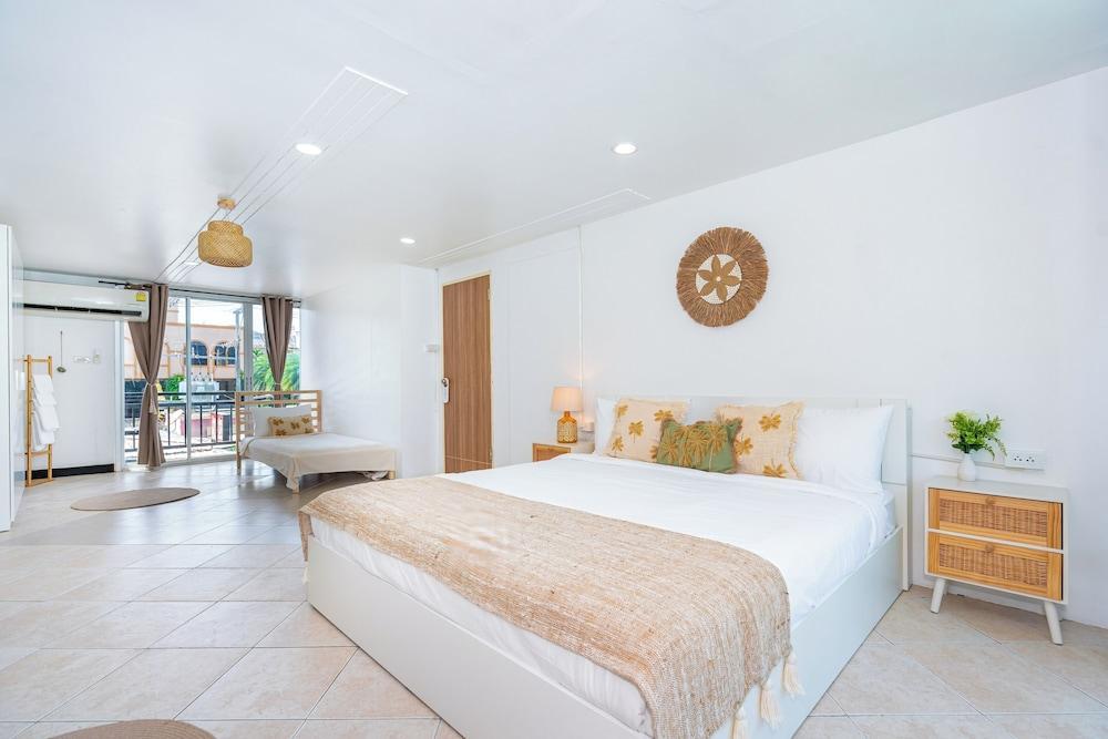 Kata Station Room Type - Family Room with Private External Bathroom
