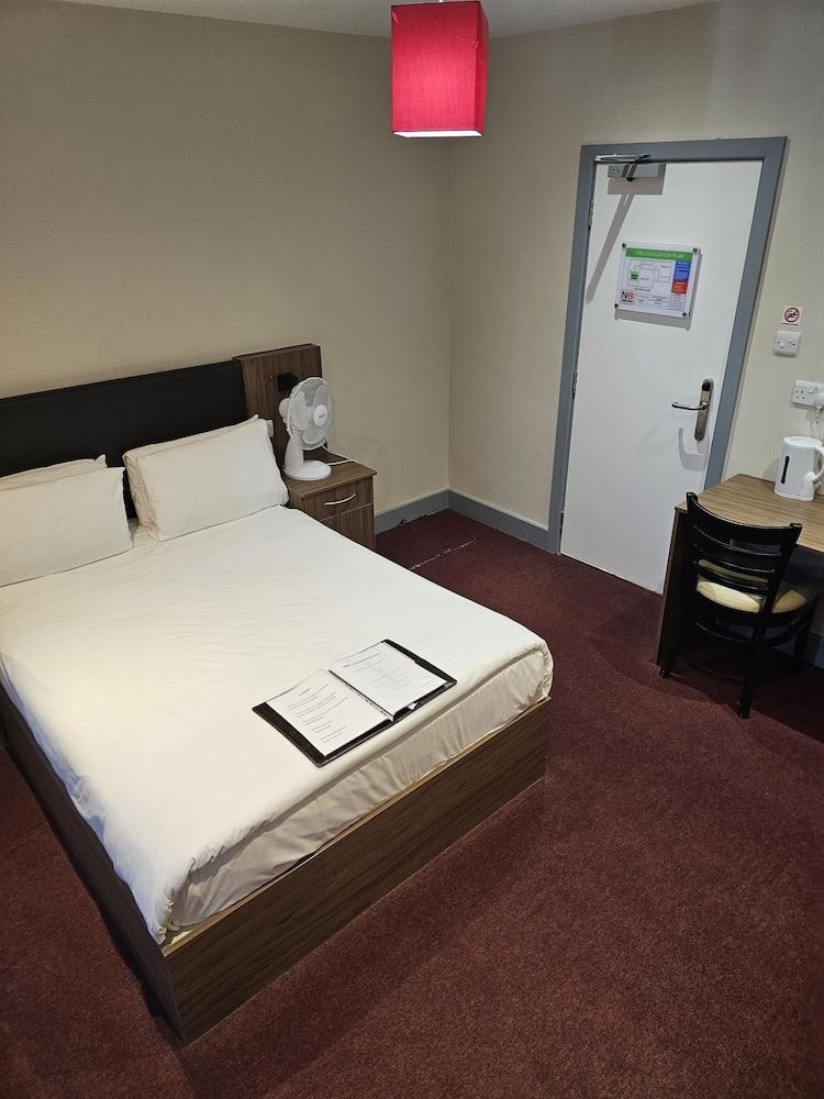 Casuarina Tree Room Type - Economy Double Room, 1 Double Bed