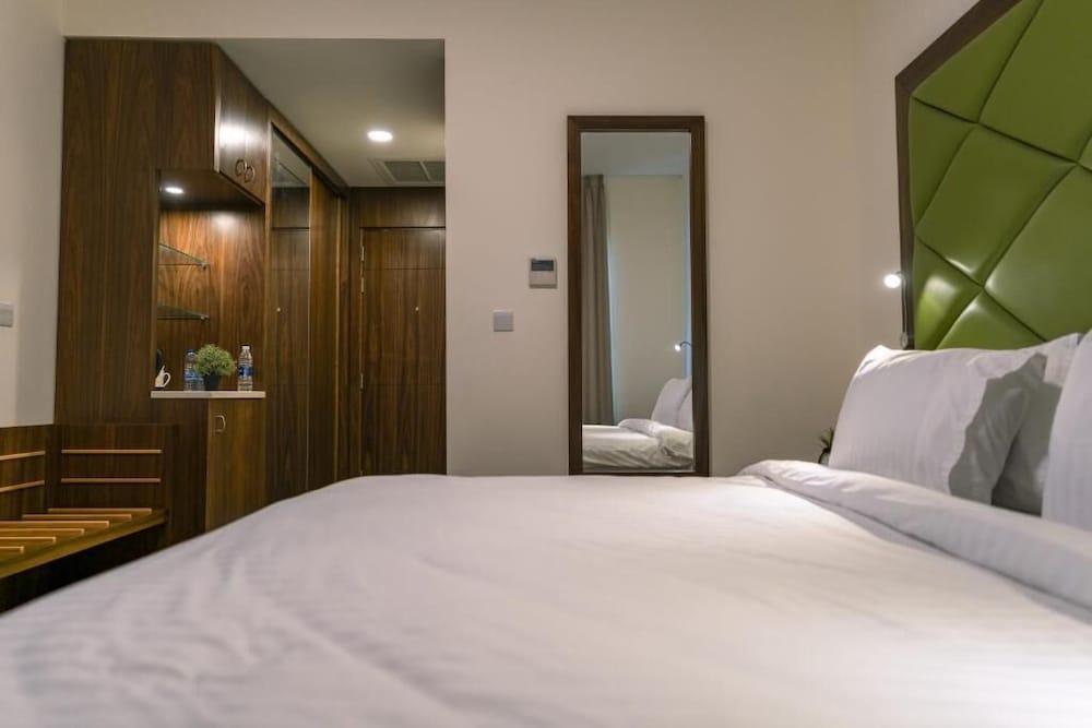 Holyland Hotel Amman - Tap to explore photos