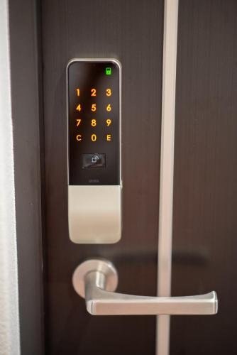 Port House Shibuya Room Type - Twin Room with Private Bathroom