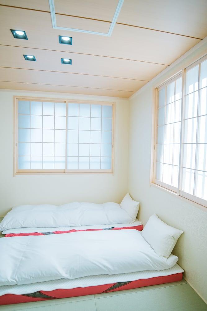 Tokyo Lai's House - Tap to explore photos
