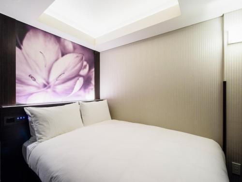 Meguroholic Hotel Room Type - Economy Double Room - Non-Smoking Meguroholic Hotel Room Type - Economy Double Room - Non-Smoking