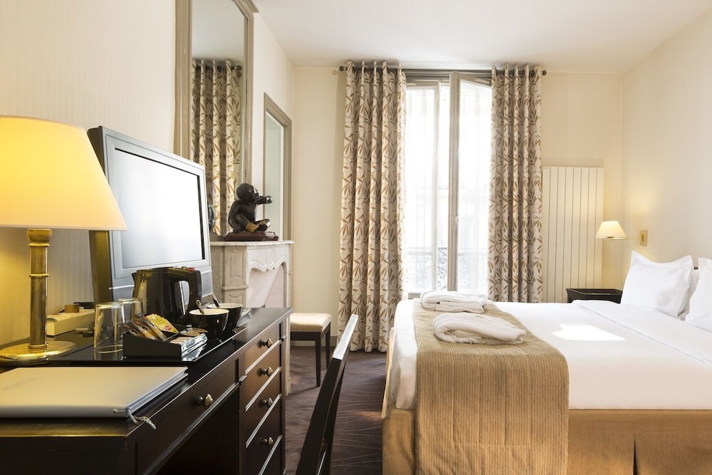 Hotel Vaneau Saint Germain - Tap to explore photos