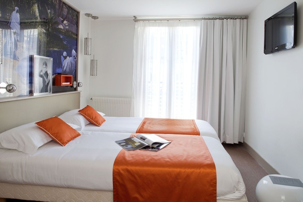 Hotel Mayet Room Type - Twin Room