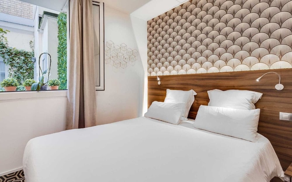 Hotel Carladez Cambronne Room Type - Double Room