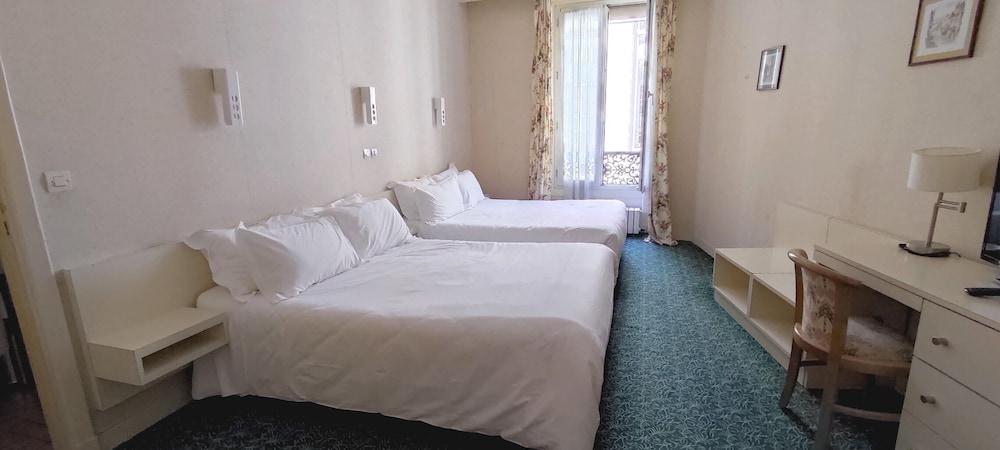 Grand Hôtel du Havre Room Type - Classic Quadruple Room