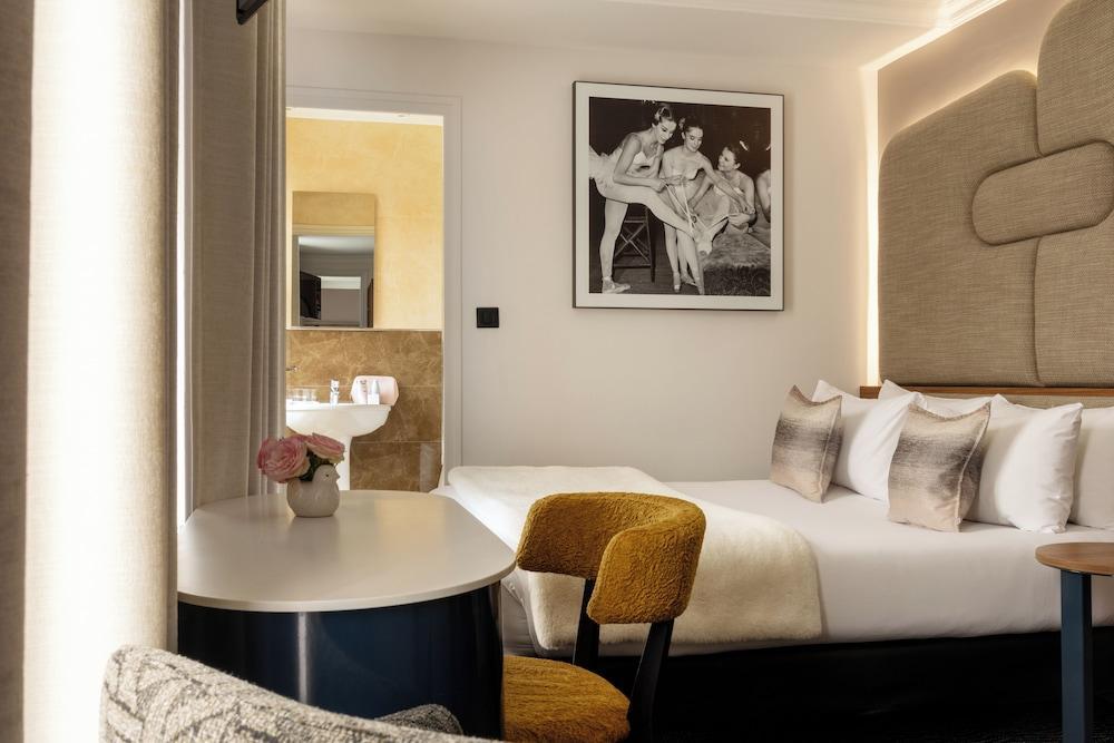 Hotel London Room Type - Executive Triple Room