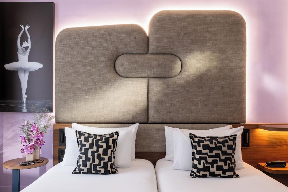 Hotel London Room Type - Traditional Double or Twin Room