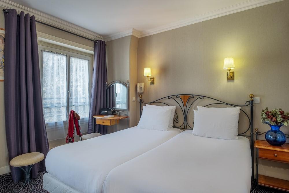 Hotel London Room Type - Family Triple Room