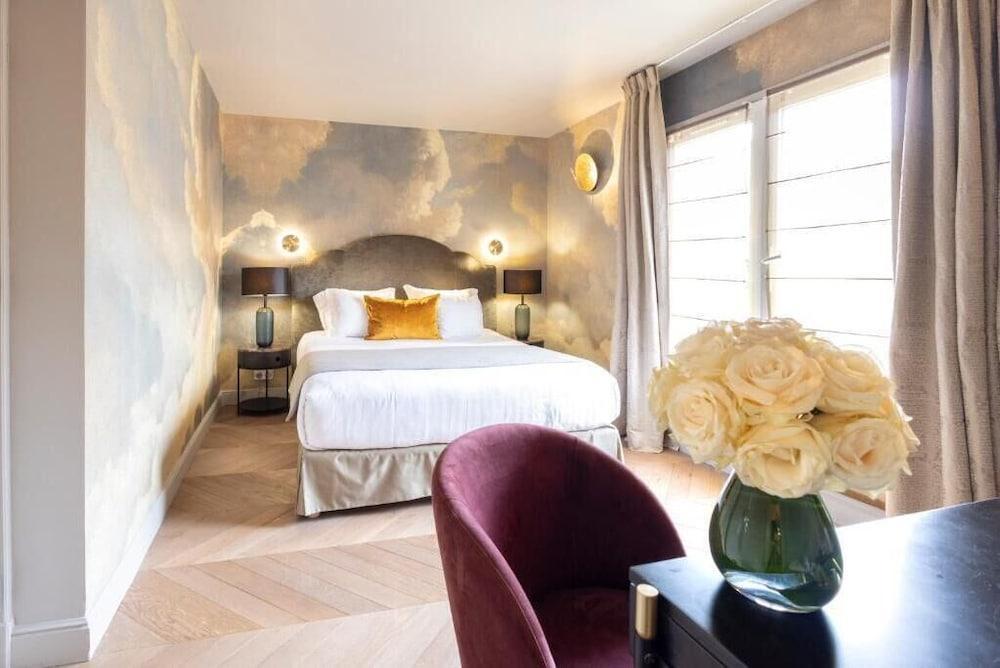 Hotel Residence Foch Room Type - Romantic Room, Balcony