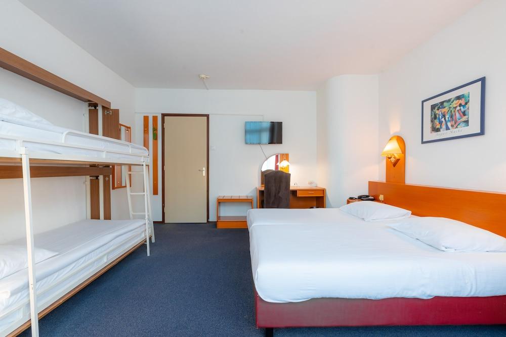 Owl Hotel Room Type - Quadruple Room