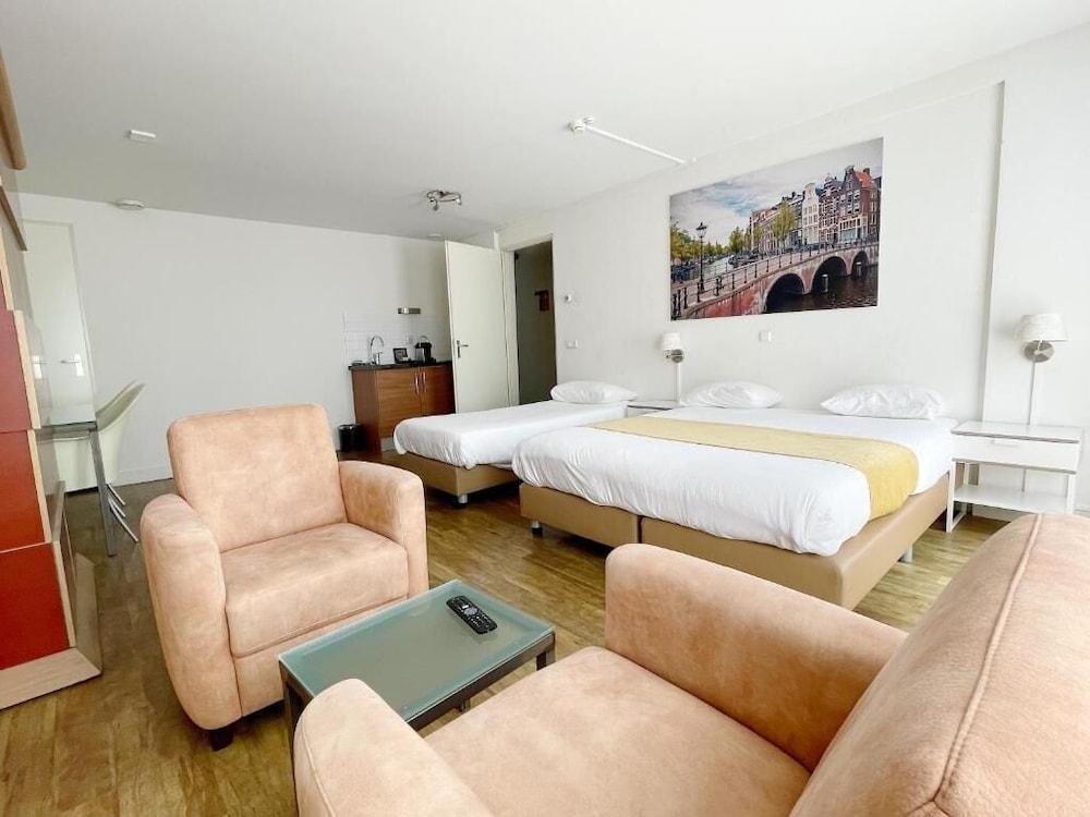 Hotel Residence Le Coin Room Type - Comfort Triple Room Hotel Residence Le Coin Room Type - Comfort Triple Room