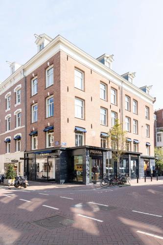 AmsterHome Hotel - Tap to explore photos