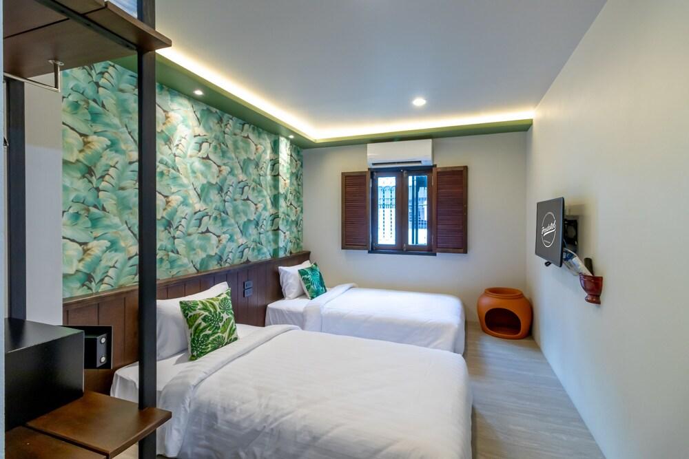 Foodotel Room Type - Standard Twin Room
