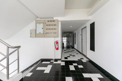 Ruan Plaisoi Apartment - Tap to explore photos