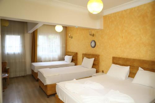 Avrasya Queen Hotel - Tap to explore photos