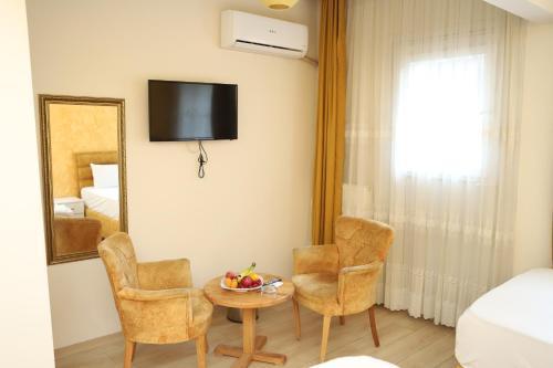 Avrasya Queen Hotel Room Type - Family Room with Garden View