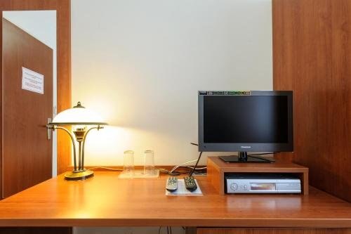 Alexis Room Type - Standard Double or Twin Room