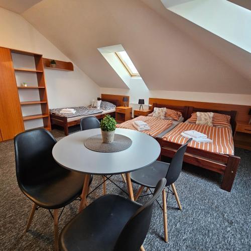 Penzion a Restaurace Simanda Room Type - Quadruple Room