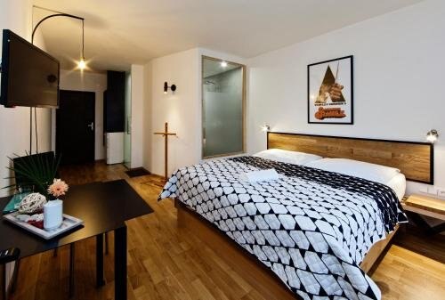 Hotel Wolf Room Type - Deluxe Double Room
