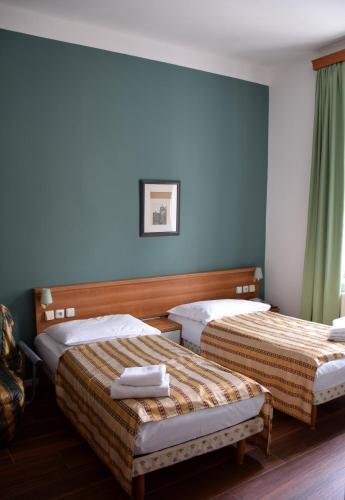 Hotel Residence Select Room Type - Deluxe Double or Twin Room with Garden View
