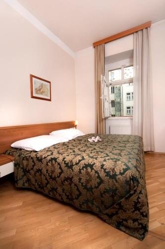 Hotel Residence Select Room Type - Economy Double or Twin Room
