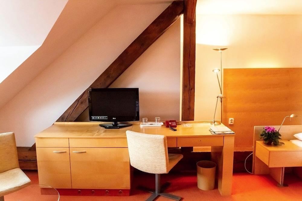 Hotel DAP - Tap to explore photos