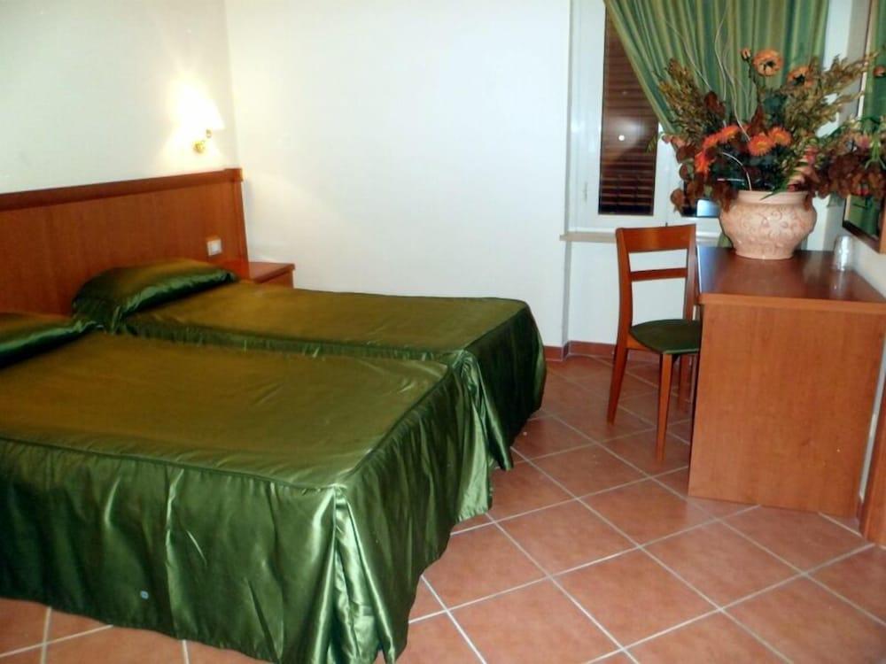 Park Hotel Villamaria Room Type - Triple Room