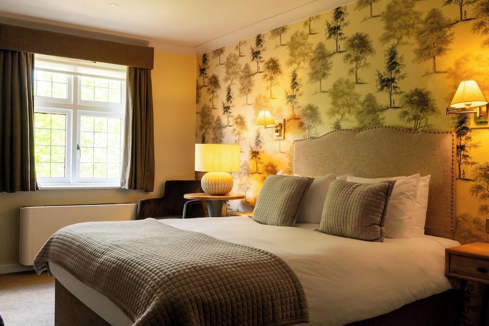 The White Hart Hotel Room Type - Deluxe Family Room The White Hart Hotel Room Type - Deluxe Family Room