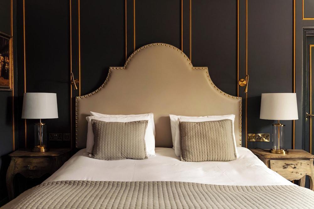 The White Hart Hotel Room Type - Superior Room