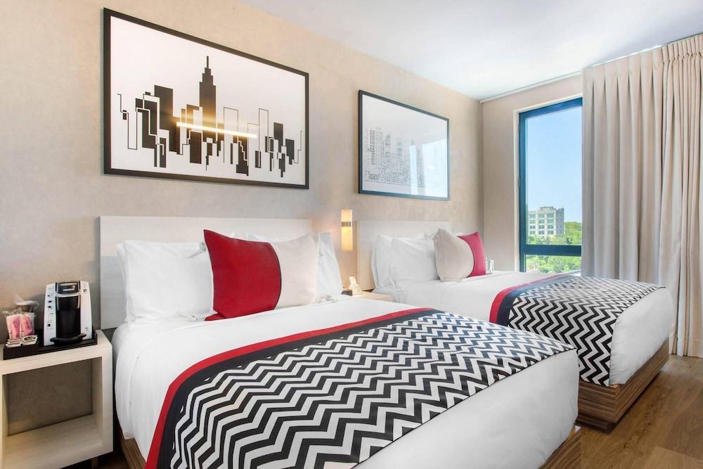 Insignia Hotel Brooklyn, an Ascend Collection Hotel