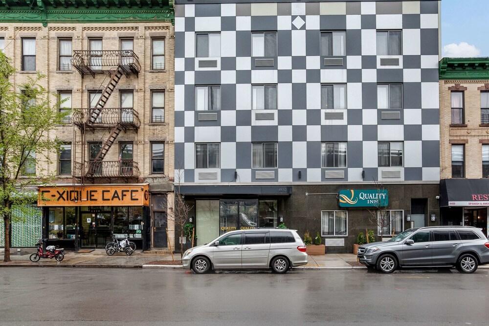 Quality Inn near Sunset Park - Tap to explore photos