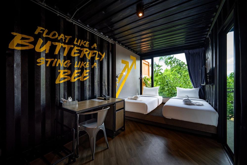 Hivetel Phuket Room Type - Standard Twin Room