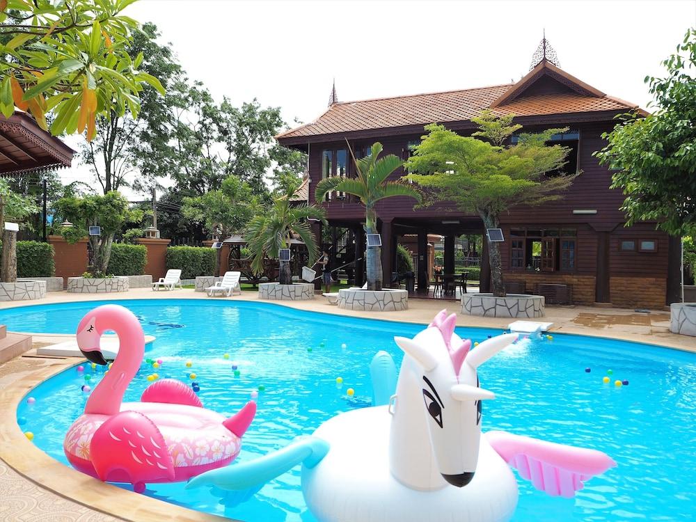 Baan Thai Lanna Pattaya Room Type - Thai Villa, 4 beds 3BR - Poolside