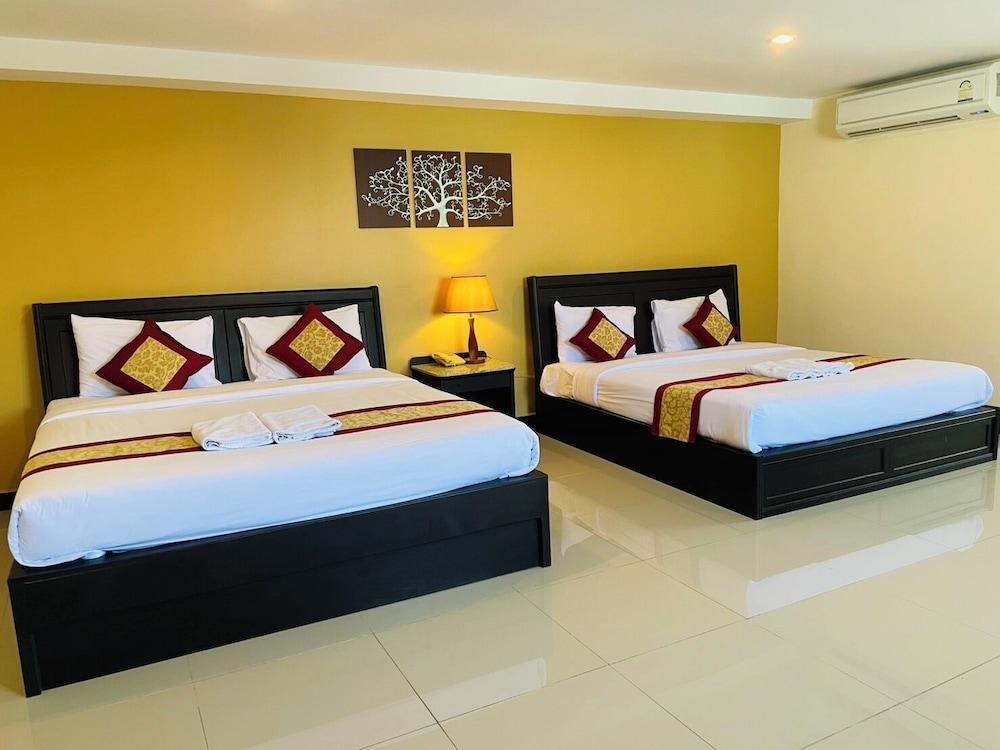 The Grand Day Night Room Type - Quadruple Room