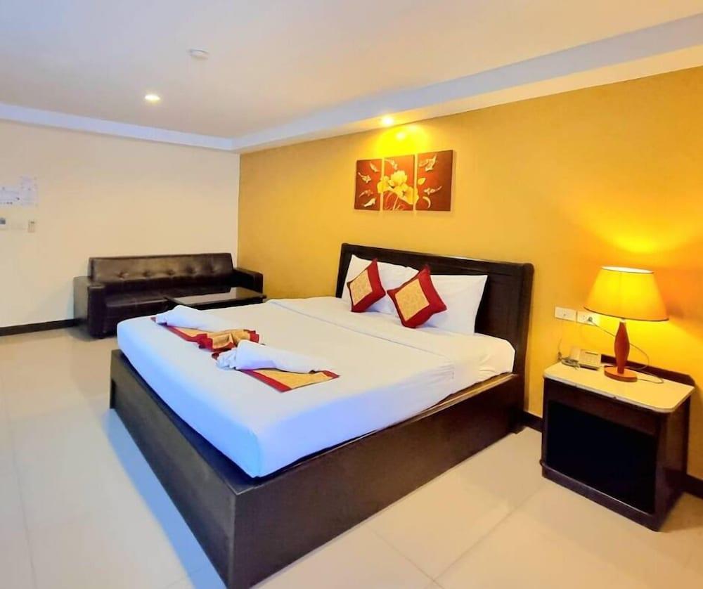The Grand Day Night Room Type - Superior Double Room