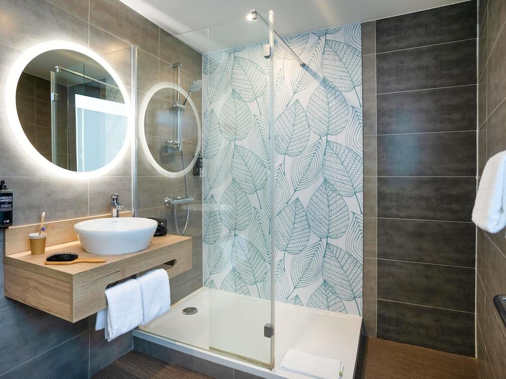 Ibis Styles Chatenay-Malabry Paris Sud - Tap to explore photos
