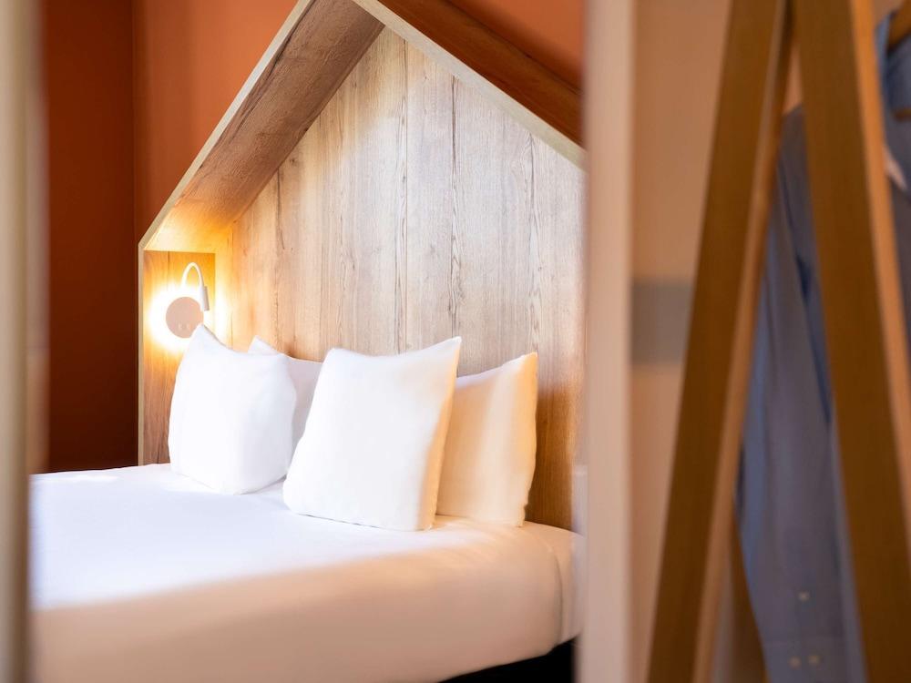Ibis Styles Chatenay-Malabry Paris Sud - Tap to explore photos