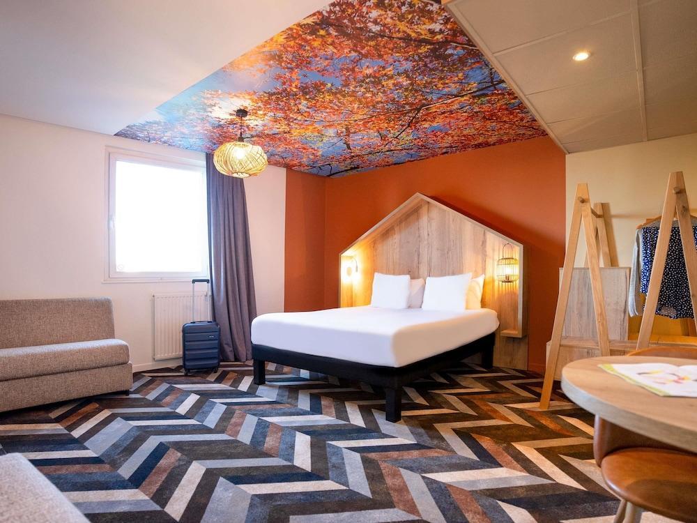 Ibis Styles Chatenay-Malabry Paris Sud Room Type - Superior Room, 1 Double Bed with Sofa bed (with Double Bed and Double Sofabed)