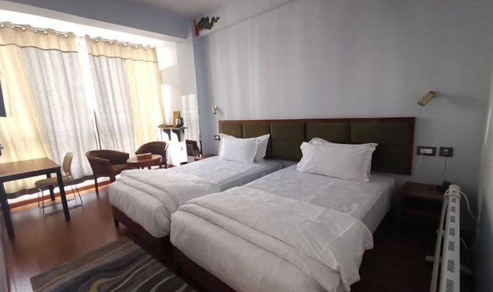 Ludrong Hotel Room Type - Deluxe Twin Room