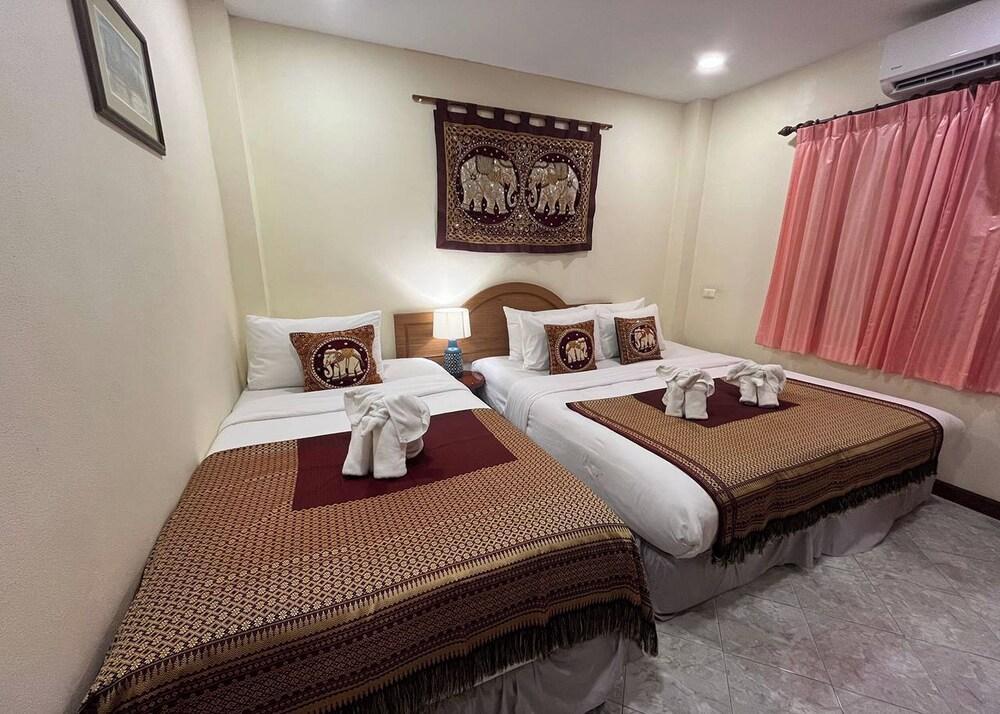 Ginis Beach Resort Room Type - Triple Room