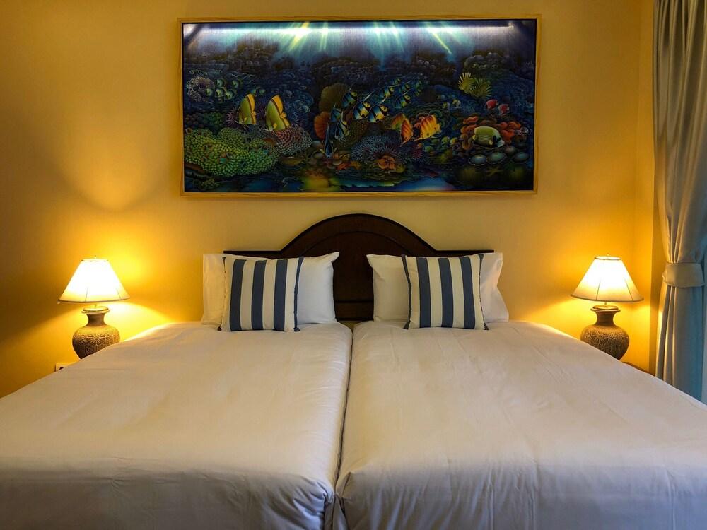 Ginis Beach Resort Room Type - Deluxe Room