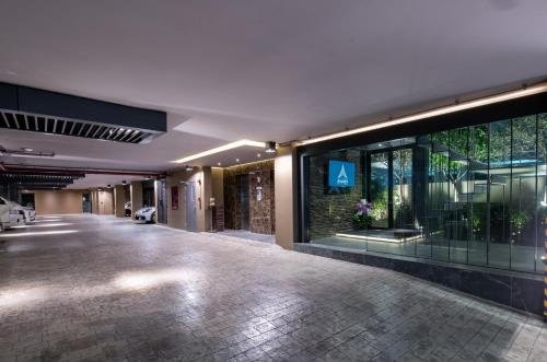 Amarin Hotel Rama 8 - Tap to explore photos