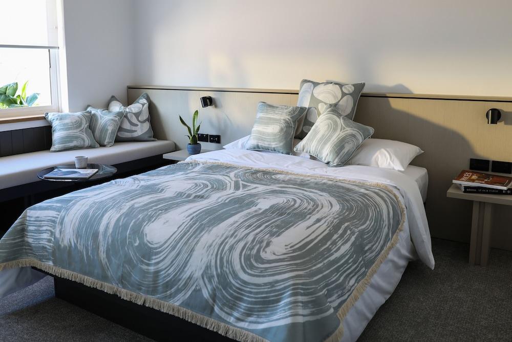 Barrys Beach Road Hotel Room Type - Deluxe Double Room