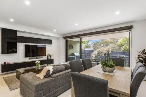 Boutique Stays - Edinburgh Place - Tap to explore photos