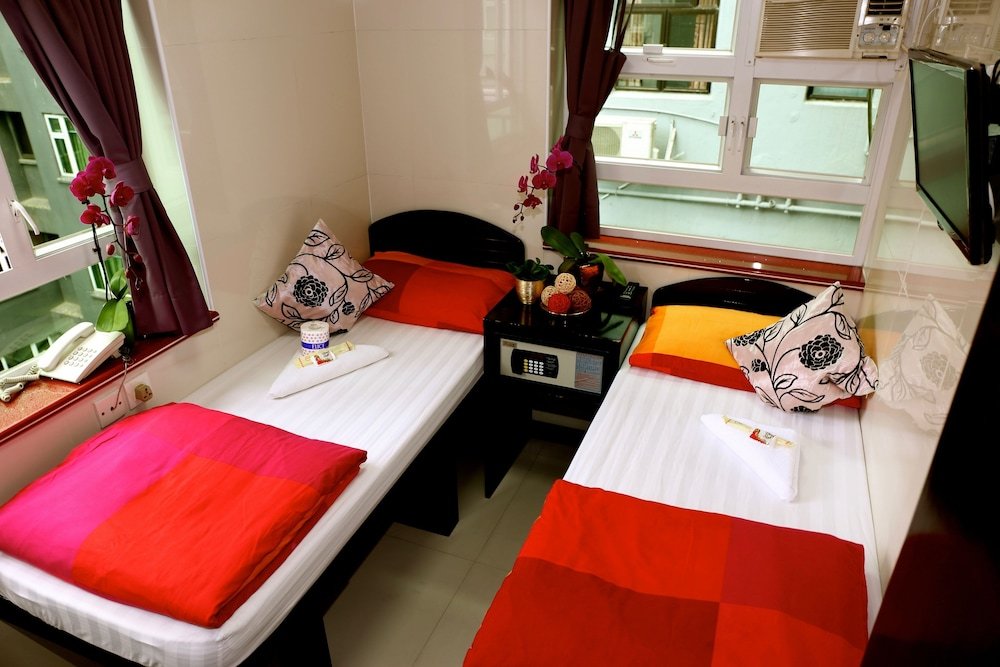 Canada Hotel Room Type - Twin Room