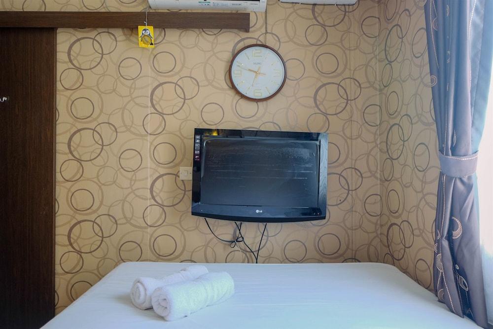 Comfy City View 1BR Apartment Menteng Square - Tap to explore photos
